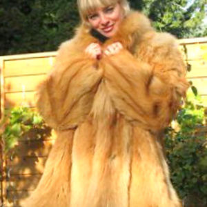 AWESOME RED FOX KNEE-LENGTH FUR COAT